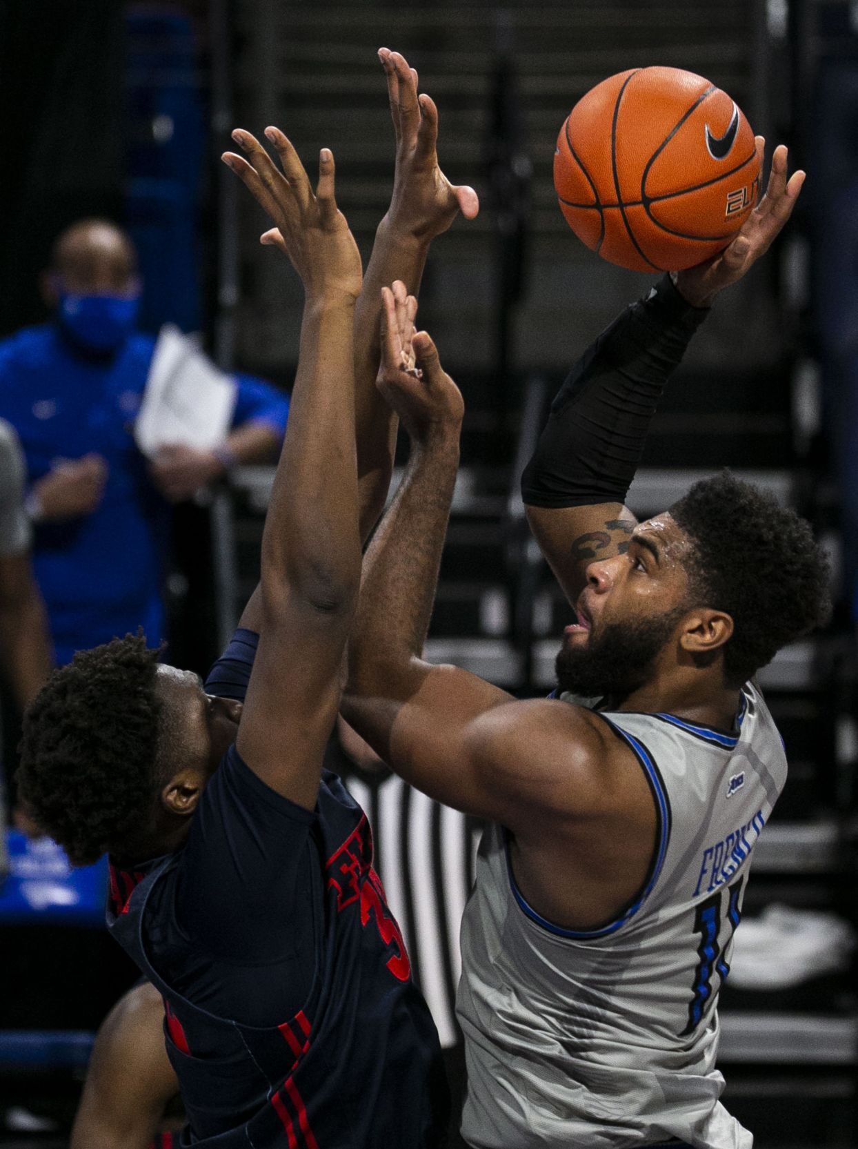 Billikens face off with Flyers